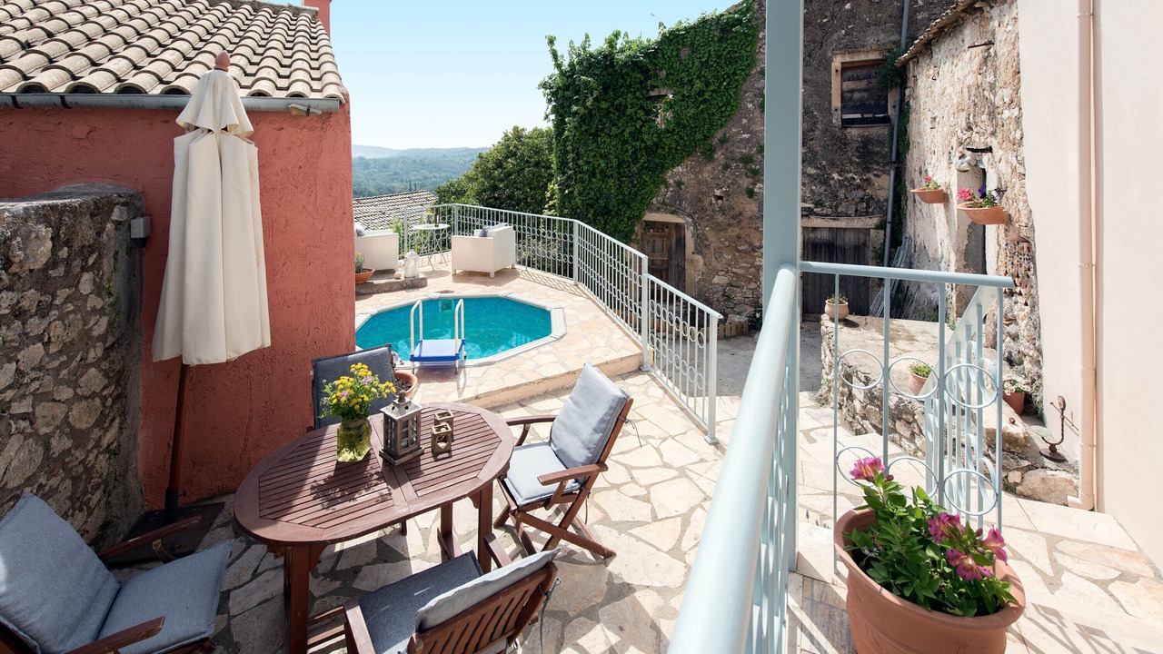 Photo of Patio Balcony in Skripero