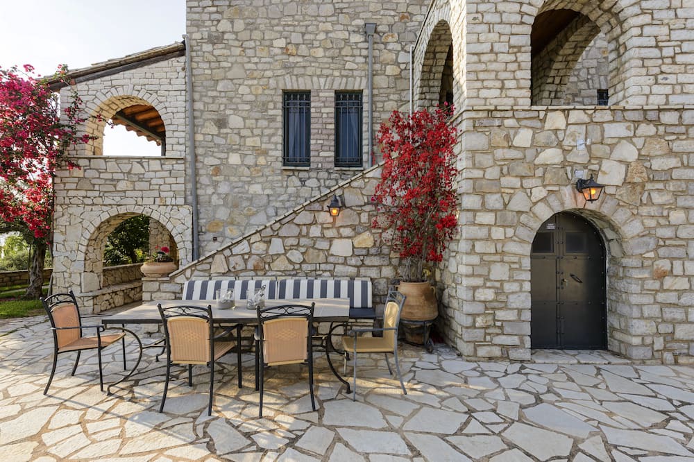 Photo of Outdoor in Mikri Mantineia
