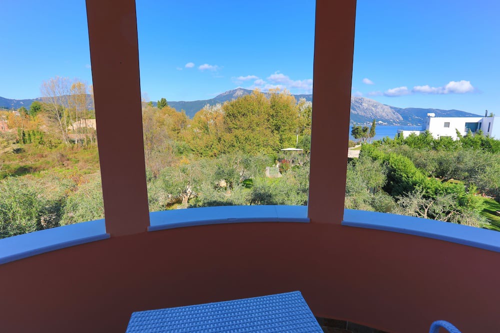 Photo of Patio Balcony in Dassia