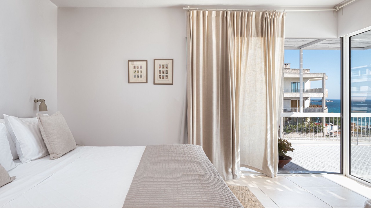 Photo of Bedroom in Alimos