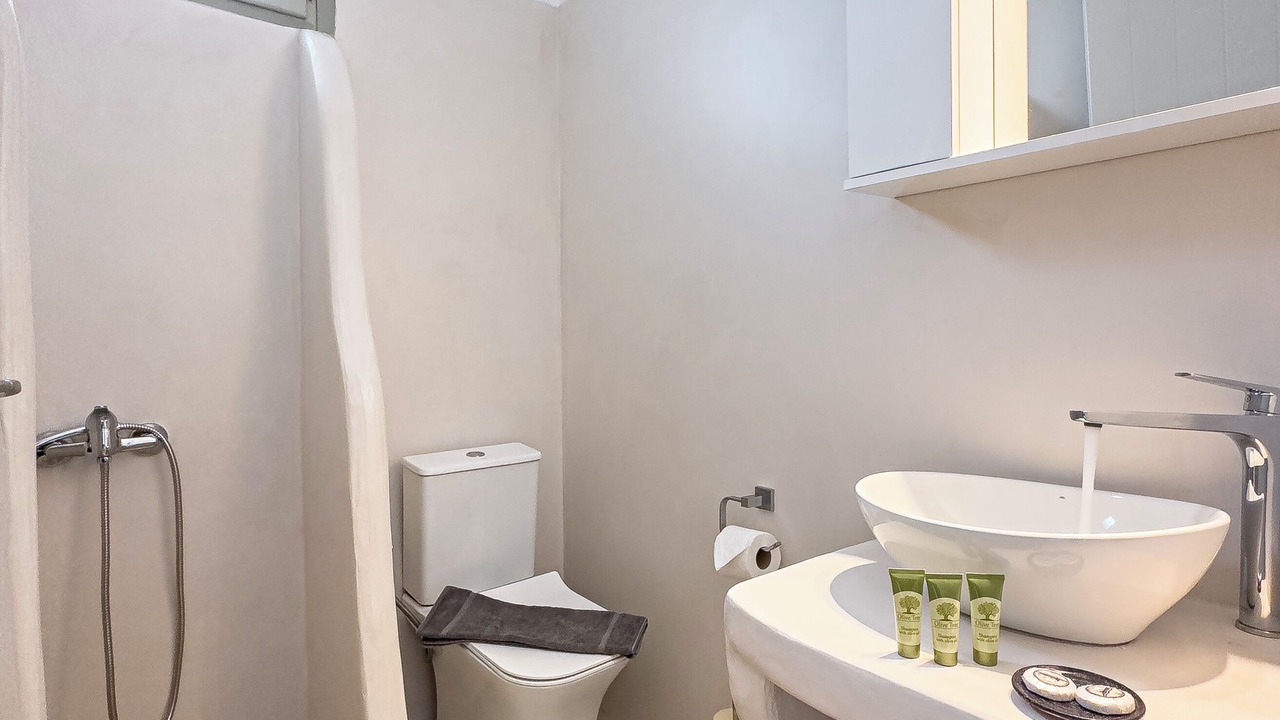 Photo of Bathroom in Kimolos