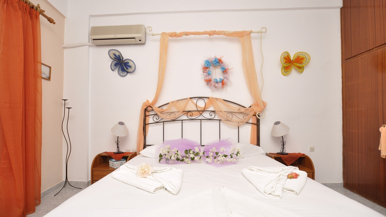Photo of Bedroom in Megas Gialos