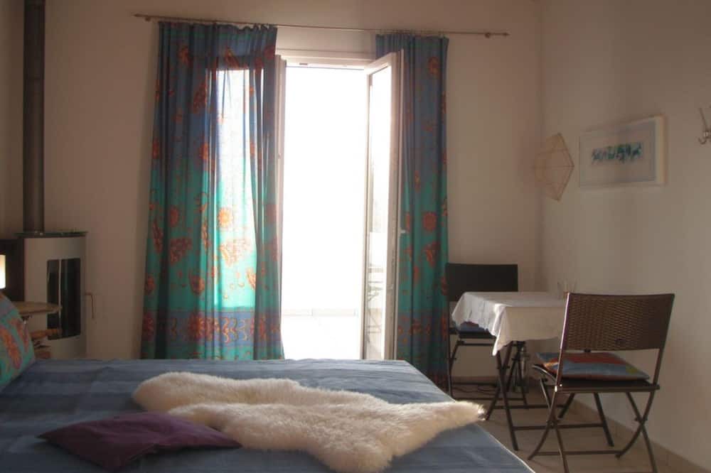 Photo of Bedroom in Votsi