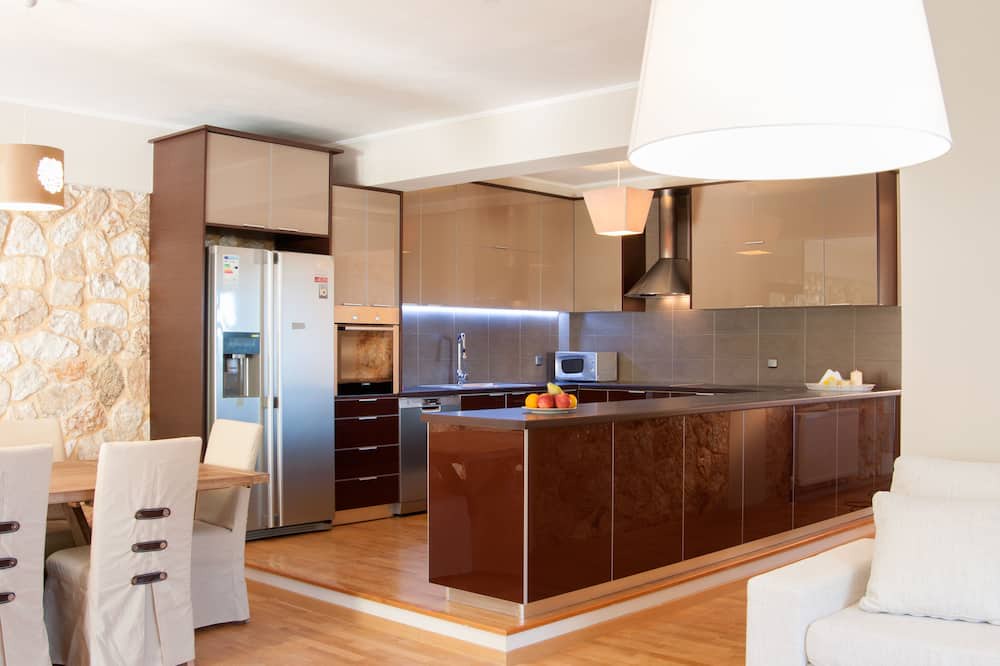Photo of Kitchen in Dhrakata