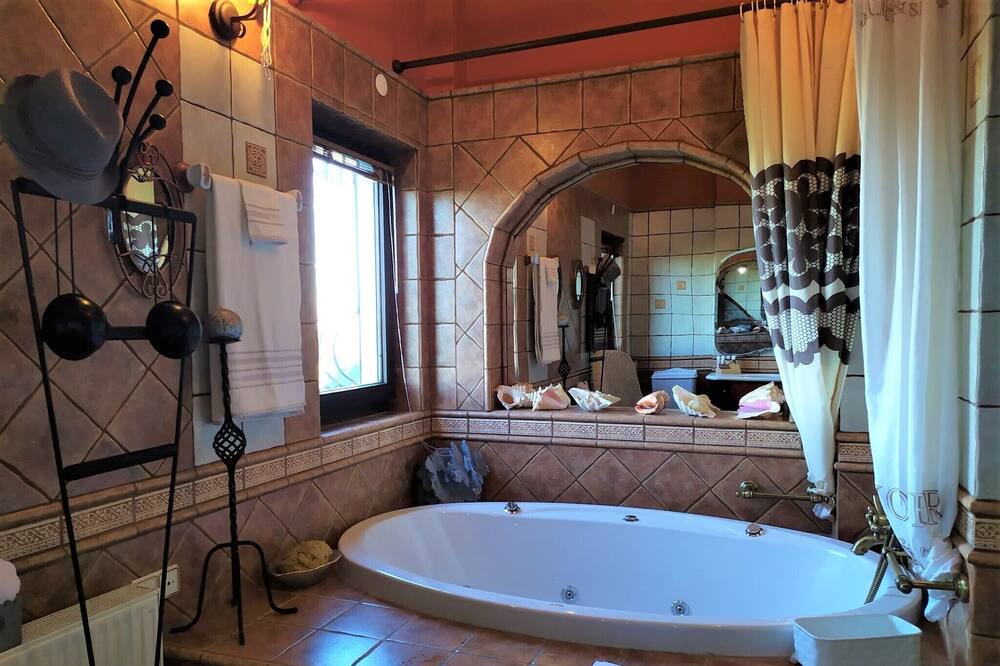 Photo of Bathroom in Zakas