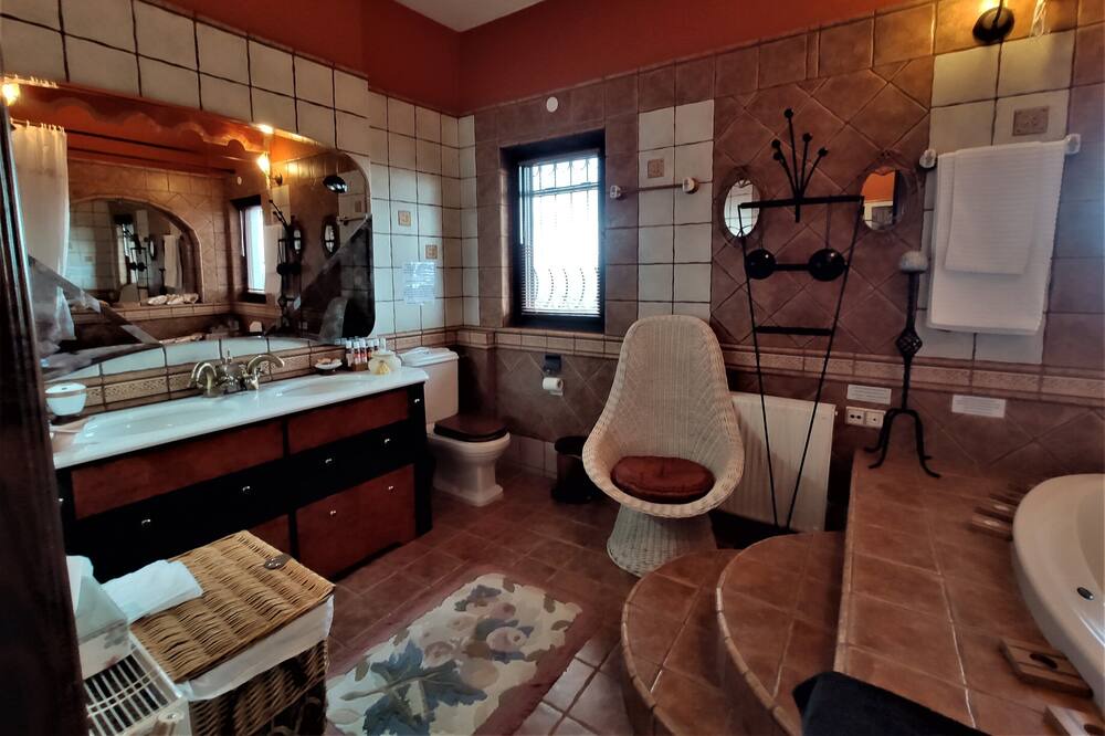 Photo of Bathroom in Zakas