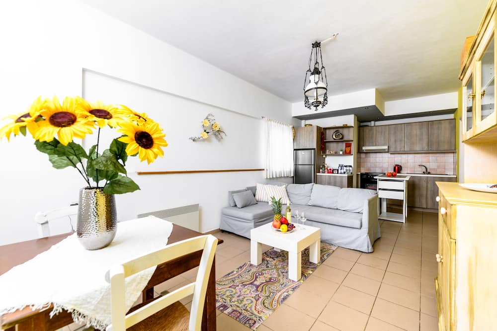 Photo of Livingroom in Agkisaras