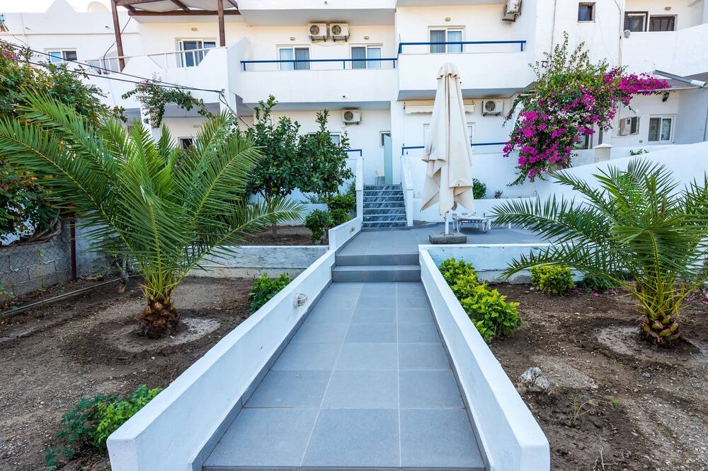 Photo of Outdoor in South Rhodes