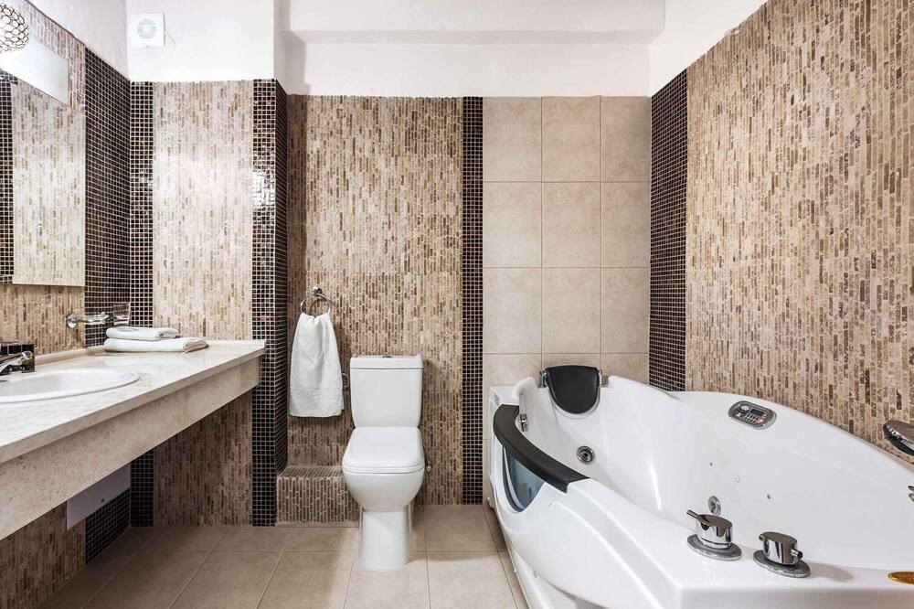 Photo of Bathroom in Kassandra