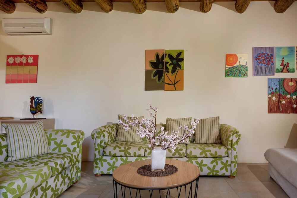 Photo of Livingroom in Provarma