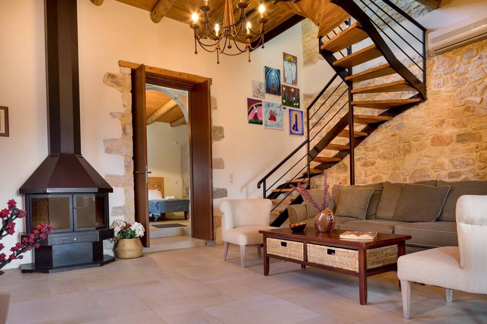 Photo of Livingroom in Makhairoi
