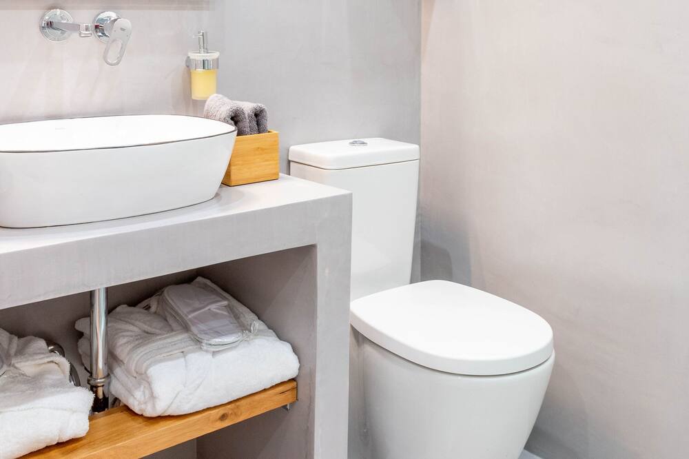 Photo of Bathroom in Plaka