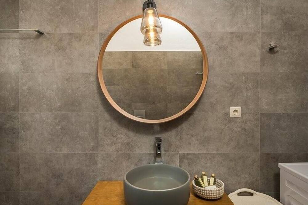 Photo of Bathroom in Maza