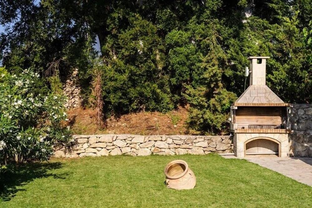 Photo of Outdoor in Maza