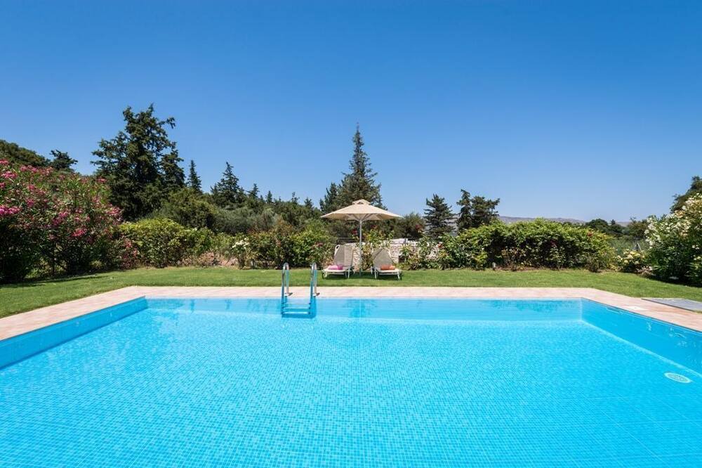 Photo of Outdoor in Maza