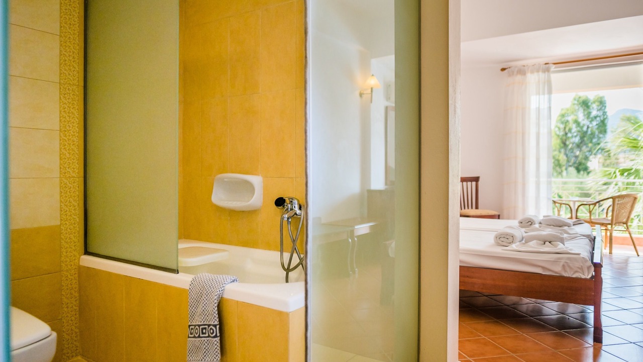 Photo of Bathroom in Messonghi