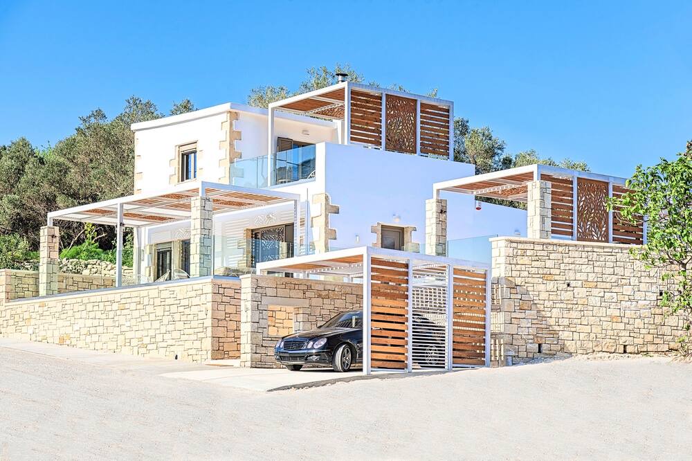 Photo of Outdoor in Kavallos