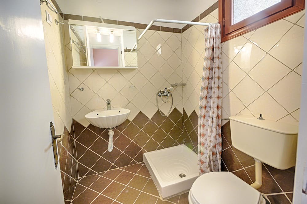 Photo of Bathroom in Agios Georgios Pagon