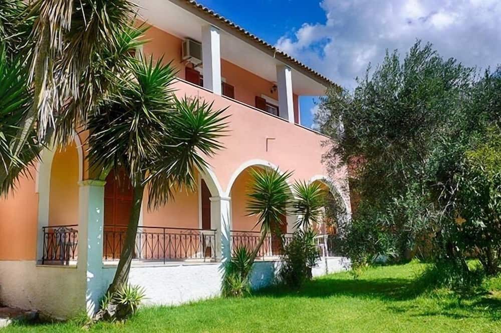 Photo of Outdoor in Agios Georgios Pagon