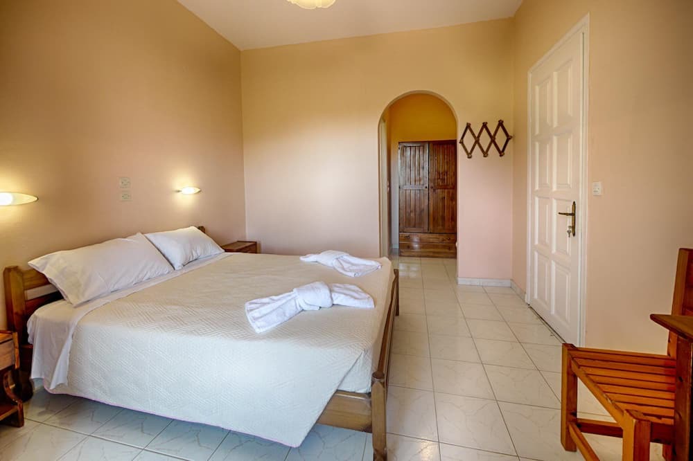 Photo of Bedroom in Agios Georgios Pagon