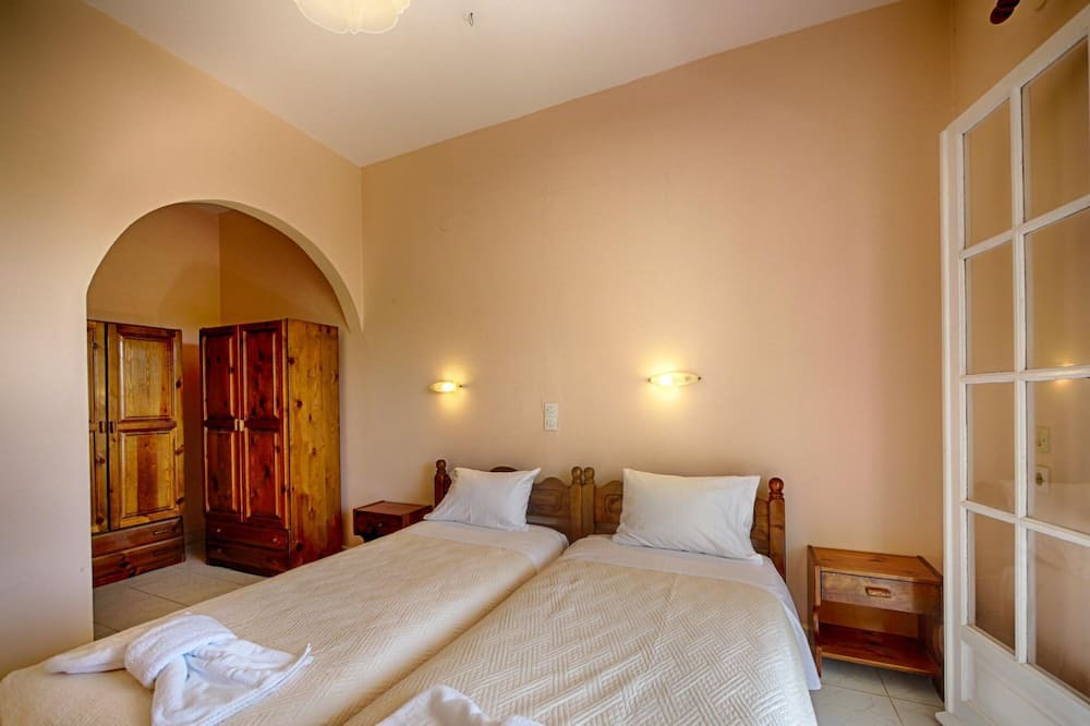 Photo of Bedroom in Agios Georgios Pagon