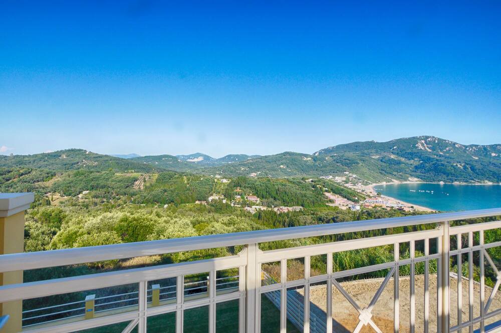 Photo of Patio Balcony in Termenades