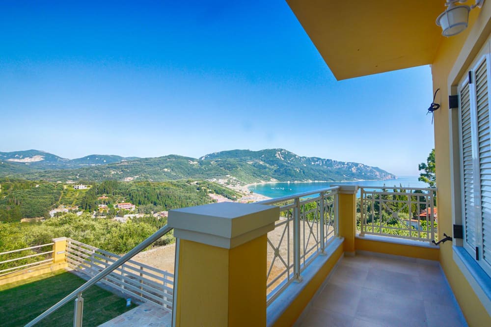 Photo of Patio Balcony in Termenades