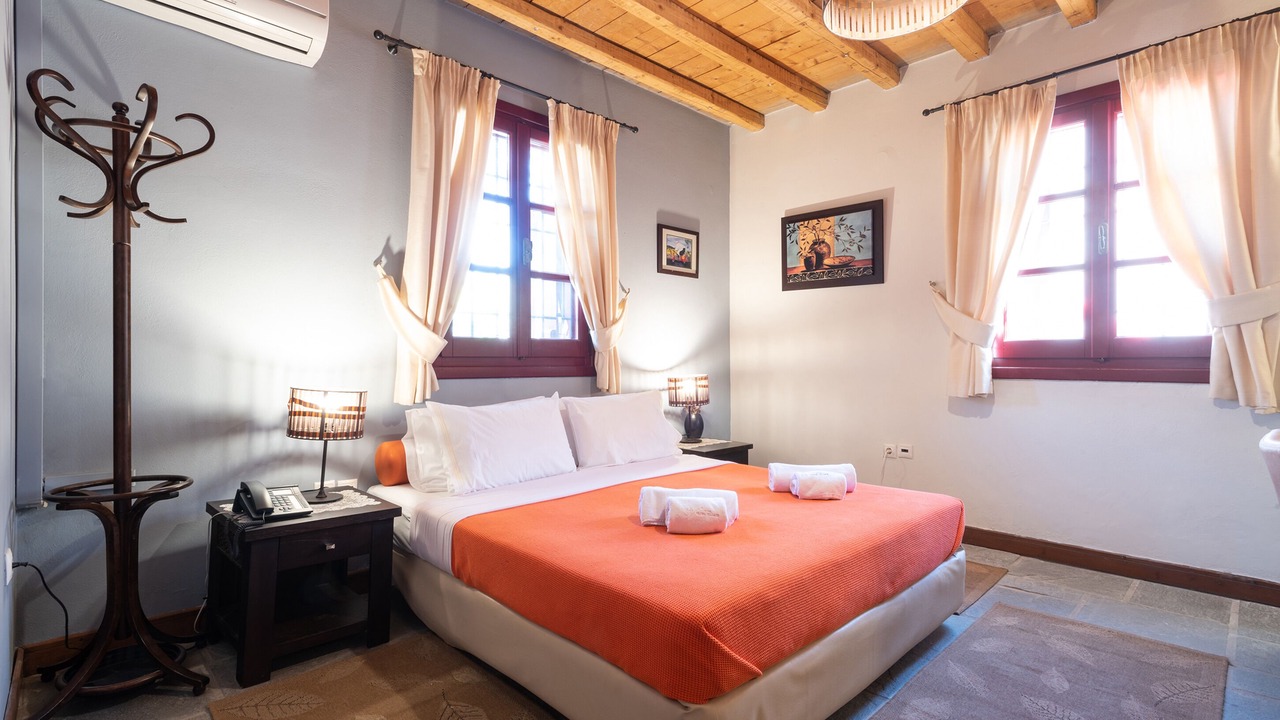 Photo of Bedroom in Varos