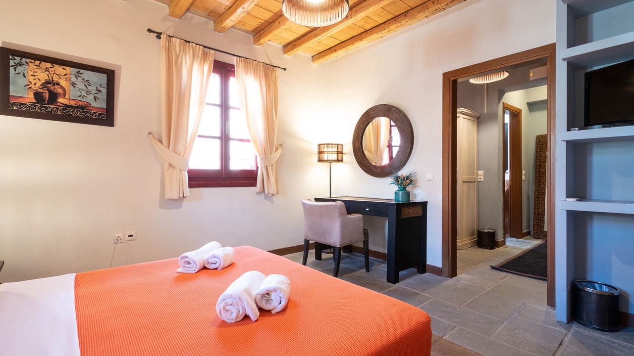 Photo of Bedroom in Varos