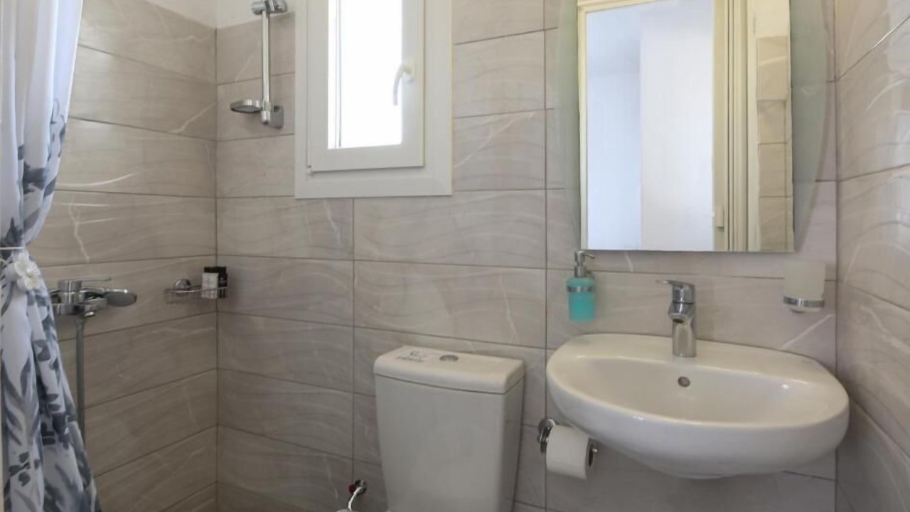 Photo of Bathroom in Aliki