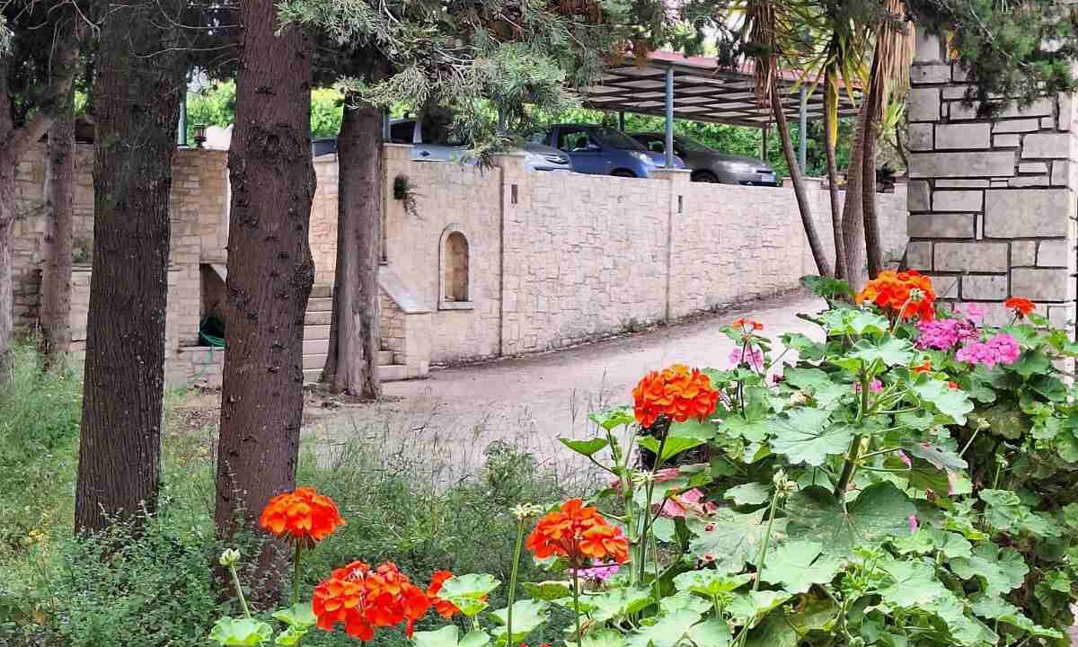 Photo of Outdoor in Monopari