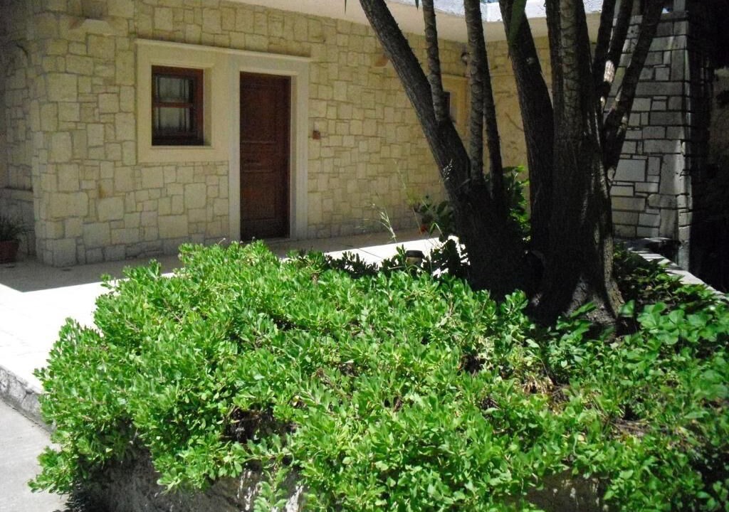 Photo of Outdoor in Monopari