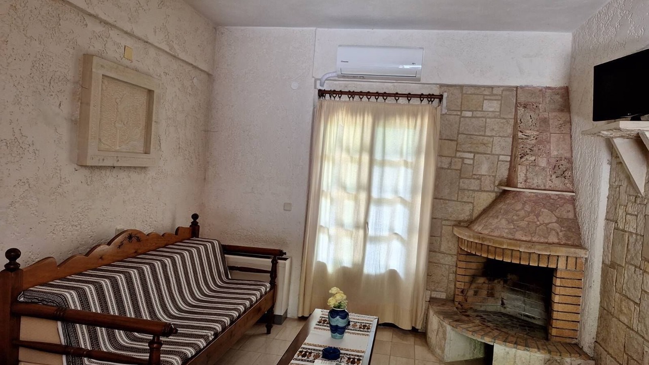 Photo of Bedroom in Monopari