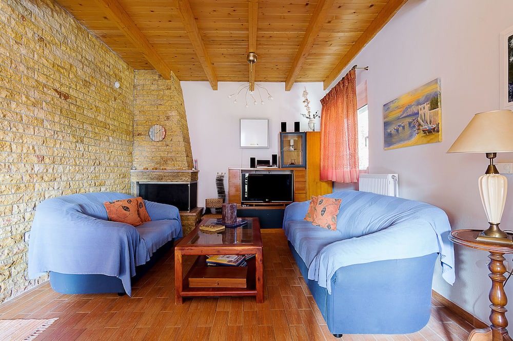 Photo of Livingroom in Markopoulo Mesogaias