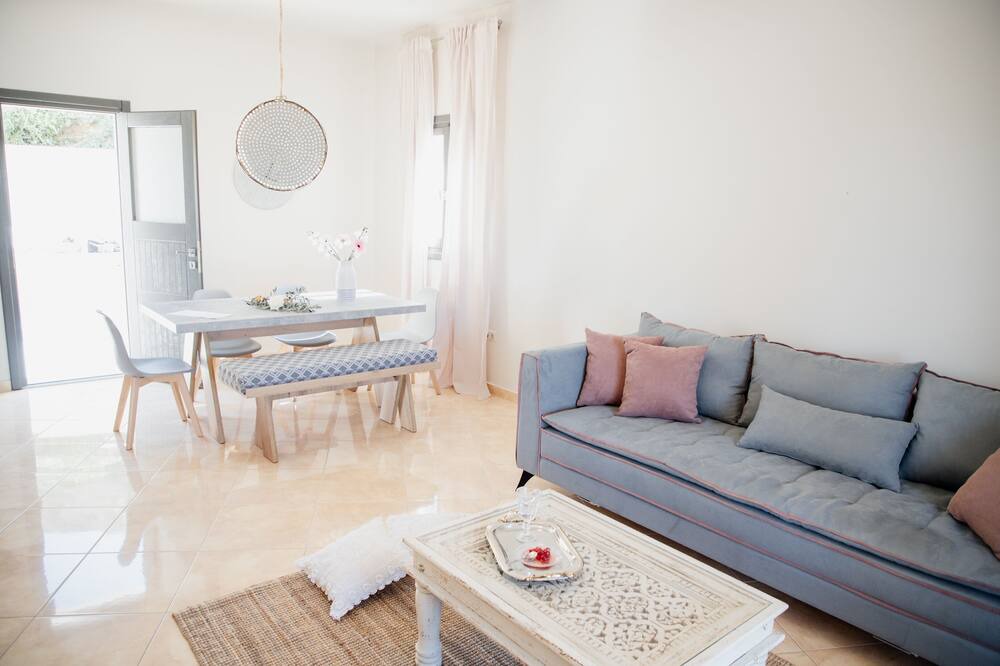 Photo of Livingroom in Ios
