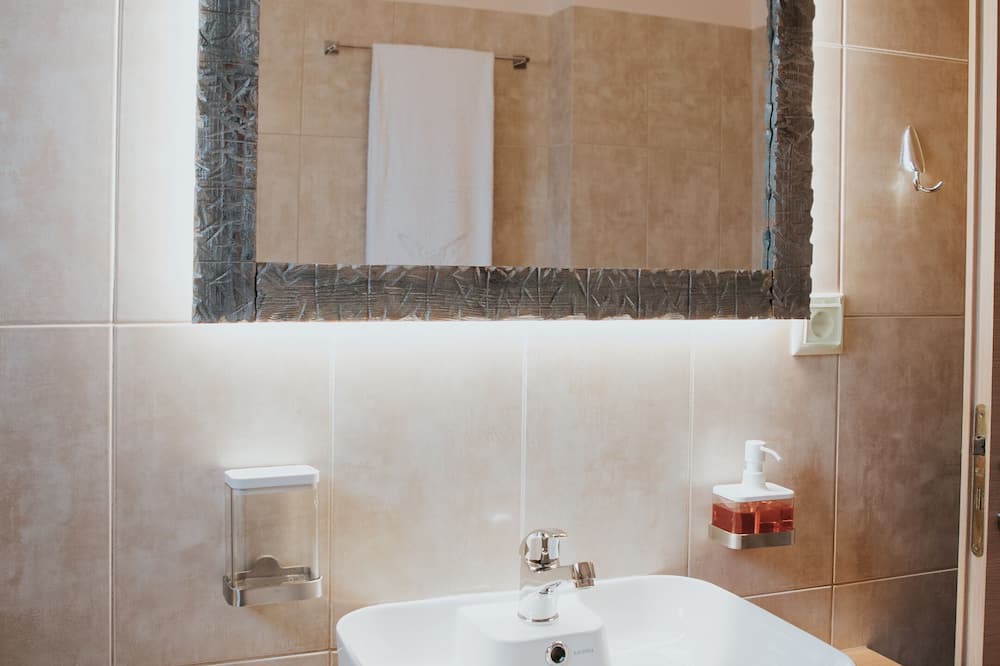 Photo of Bathroom in Ios