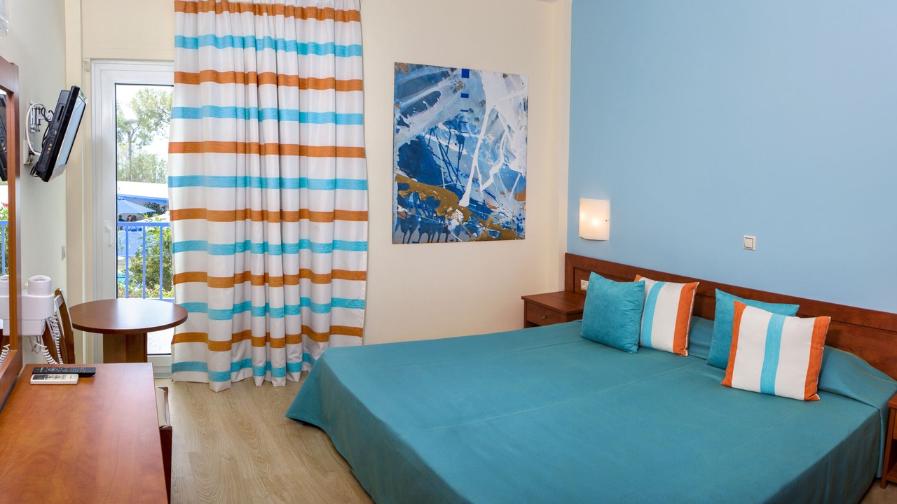 Photo of Bedroom in Sarakiniko