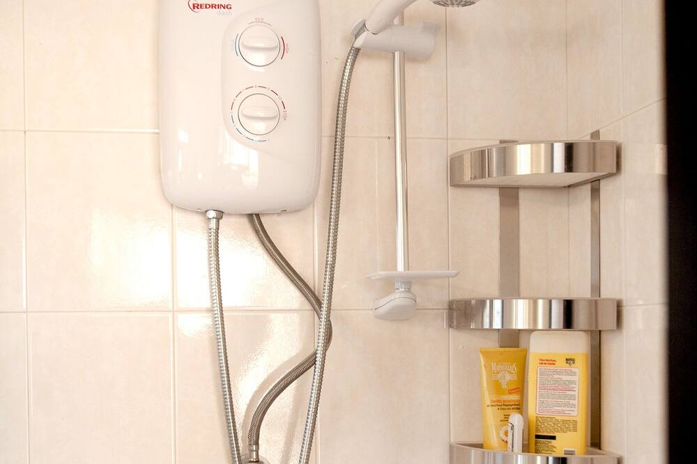Photo of Bathroom in East Mani