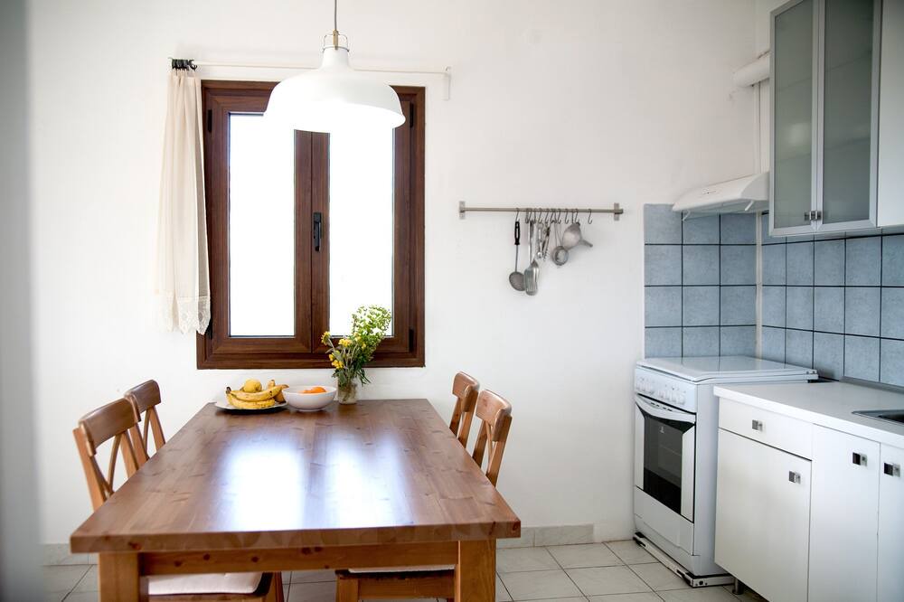 Photo of Kitchen in East Mani