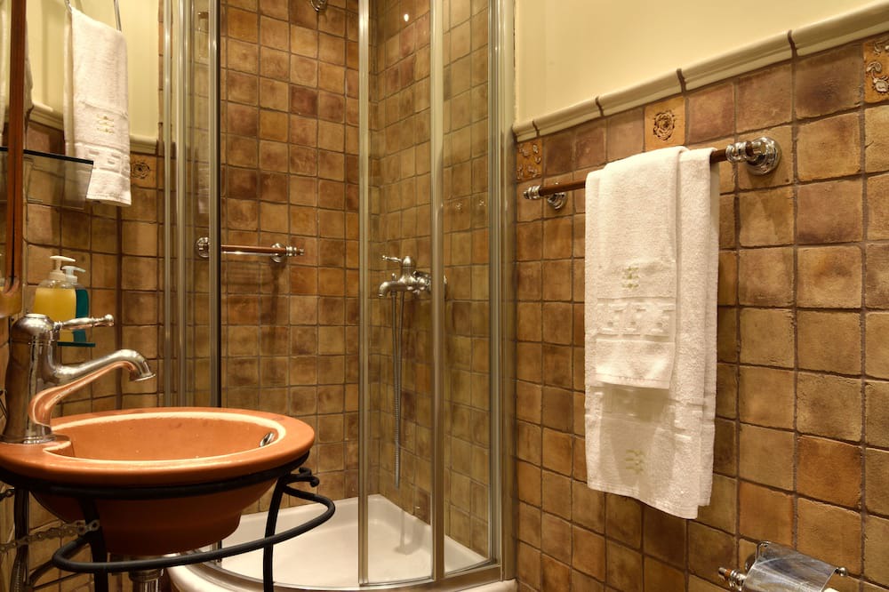 Photo of Bathroom in Papigo