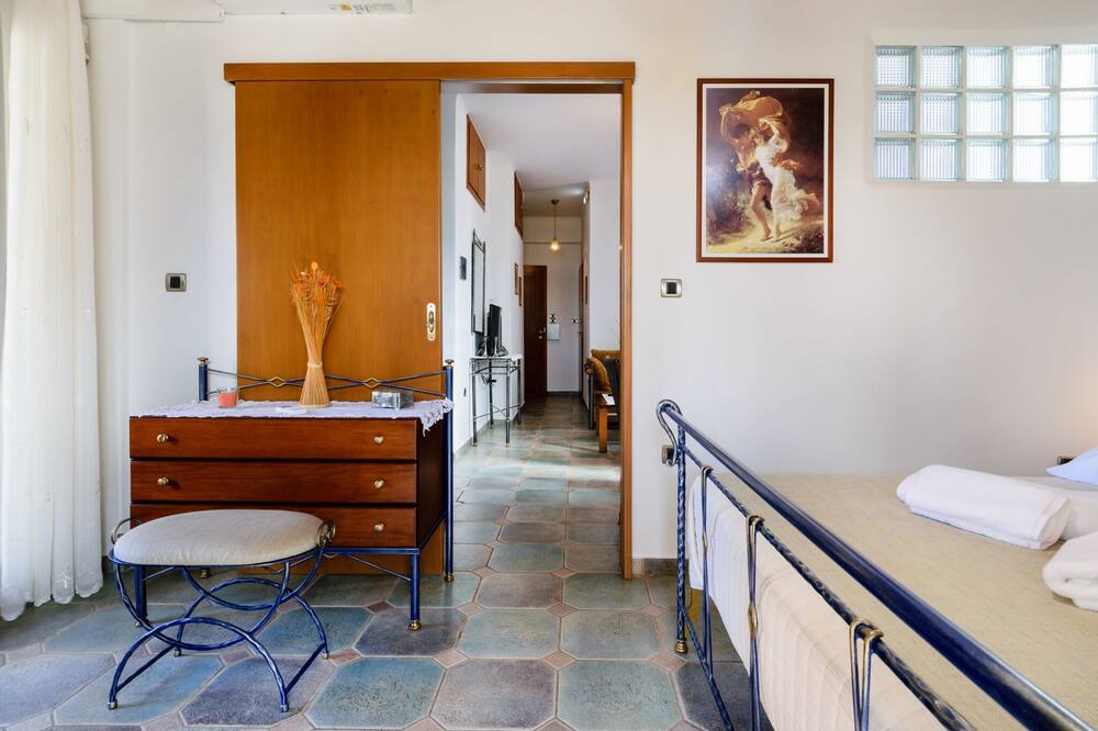 Photo of Bedroom in Daratsos