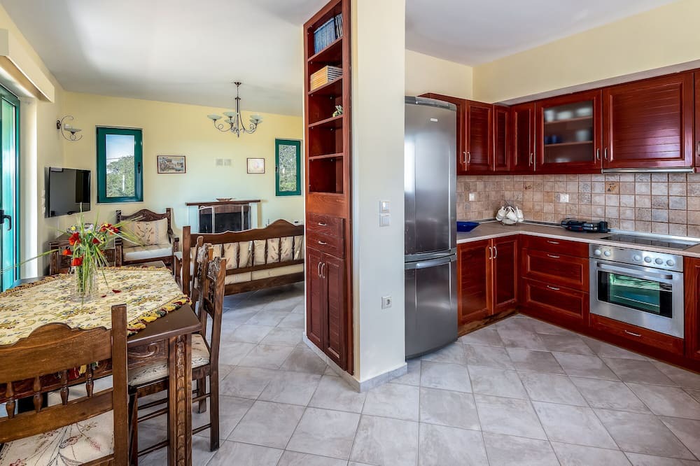 Photo of Kitchen in Salakos