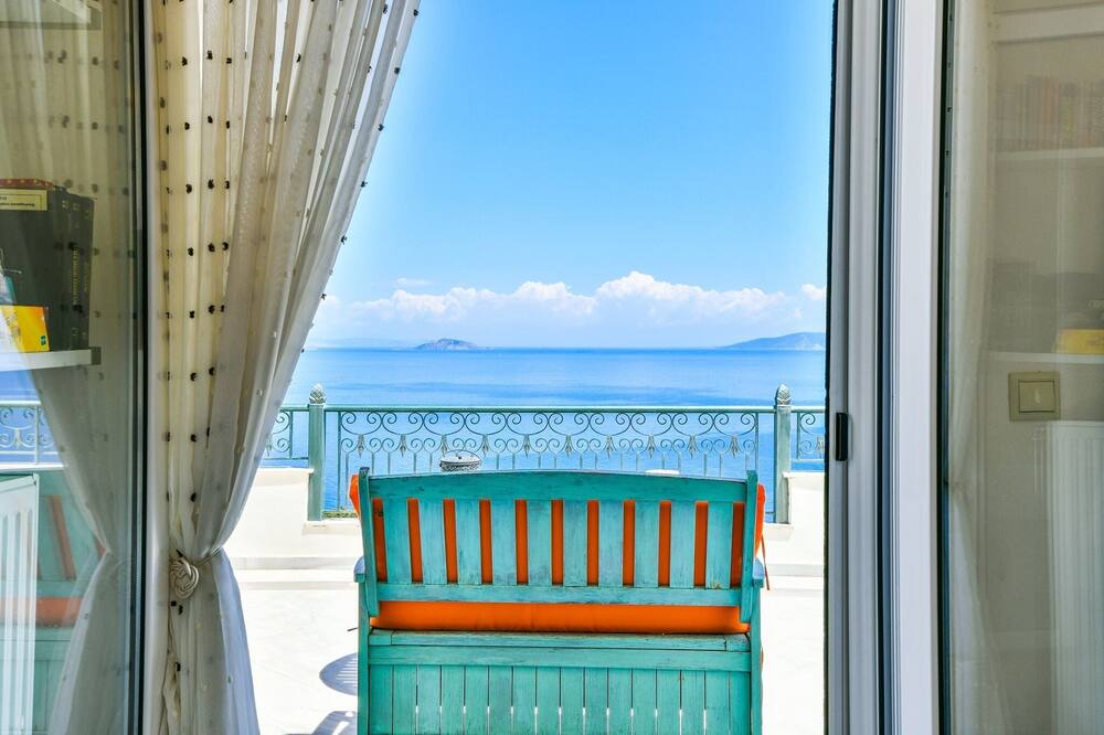 Photo of Outdoor in Melissopetra