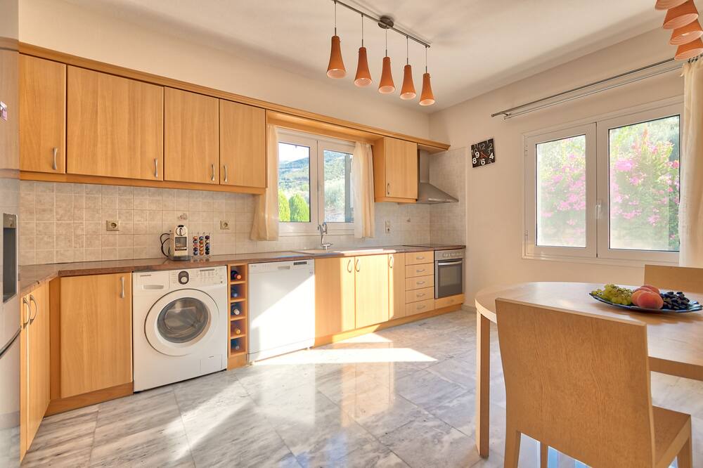 Photo of Kitchen in Melissopetra