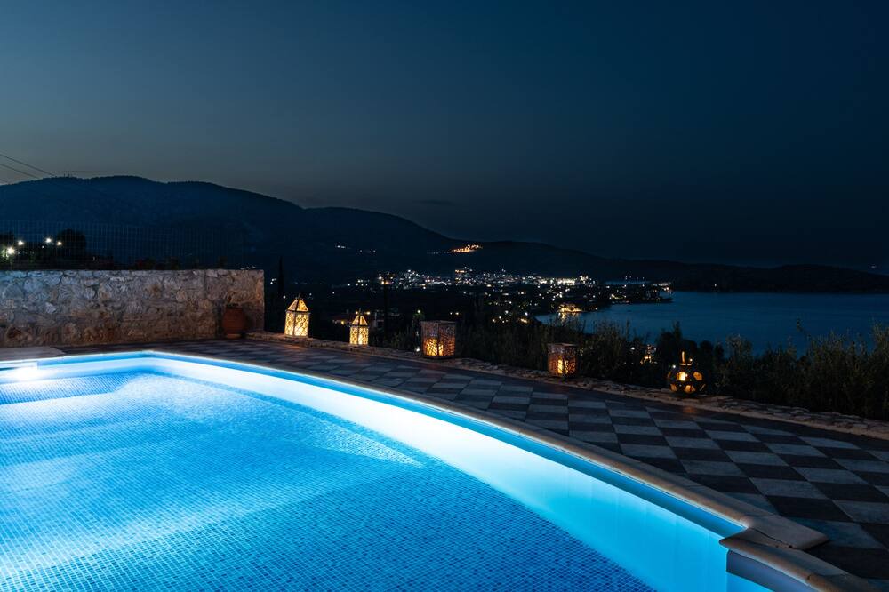 Photo of Outdoor in Melissopetra