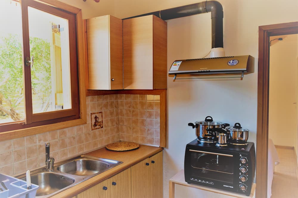 Photo of Kitchen in Moni Chrisoskalitissis