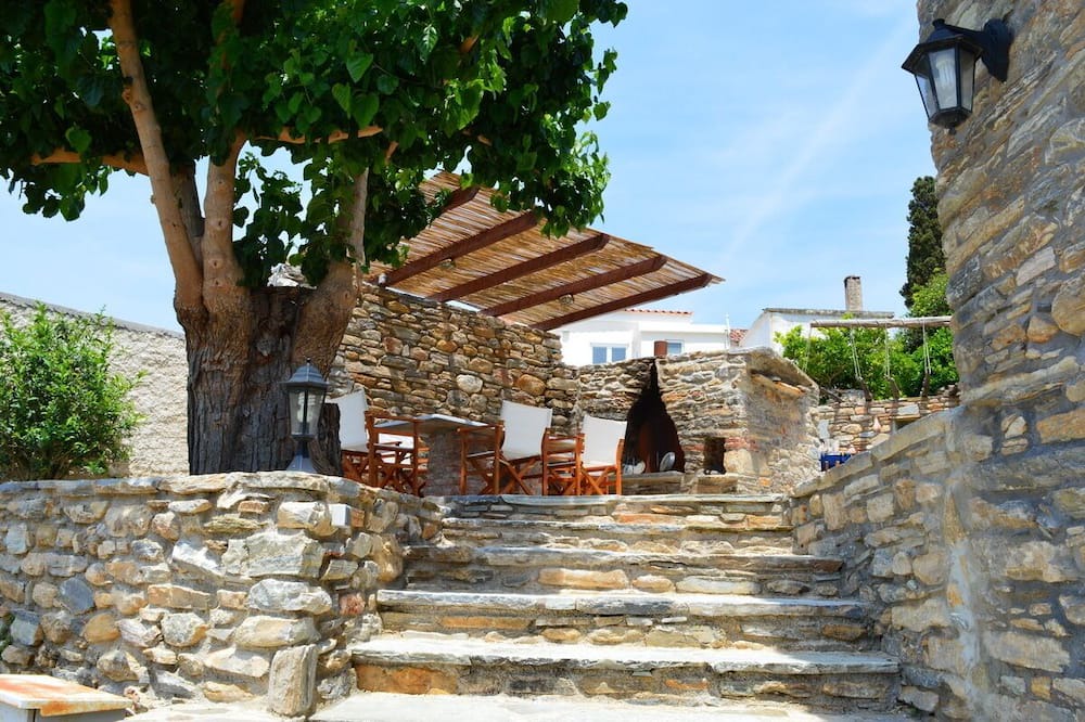 Photo of Outdoor in Stira
