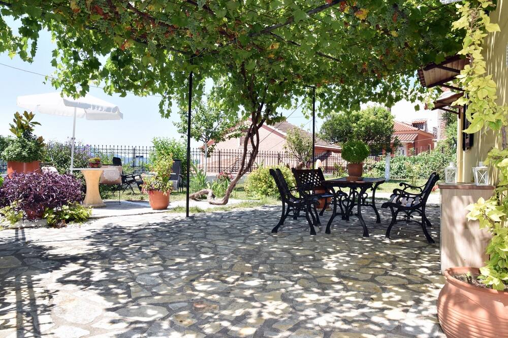 Photo of Outdoor in Antipernoi