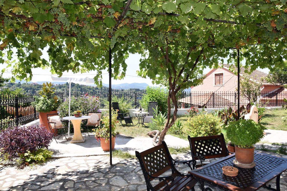 Photo of Outdoor in Antipernoi