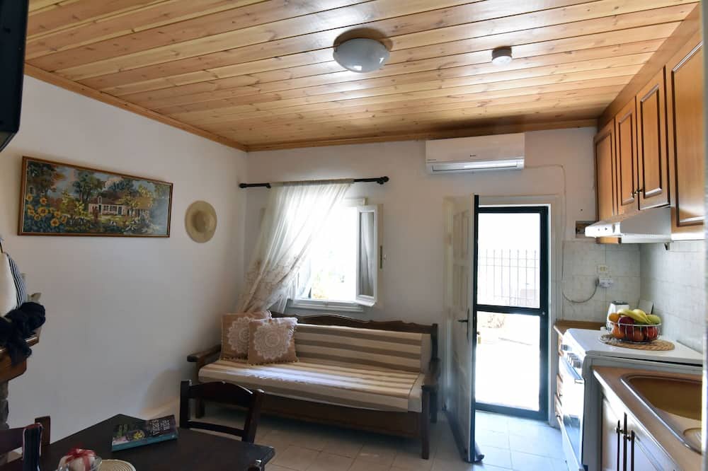 Photo of Livingroom in Antipernoi